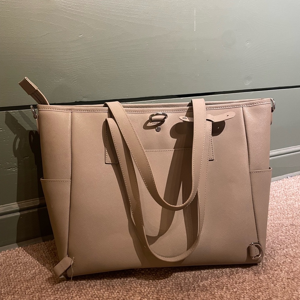 Elegant Gray Women's Tote Bag - Picture 2 of 9